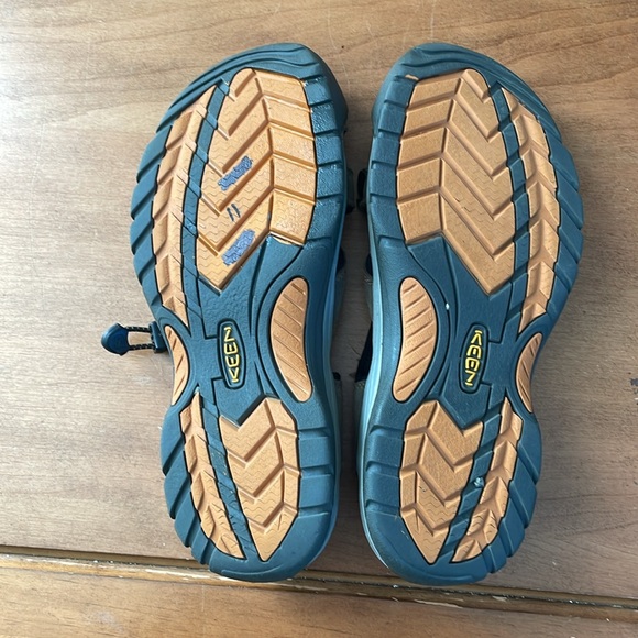 KEEN Water Hiking Sandals Size 11 - Picture 12 of 15